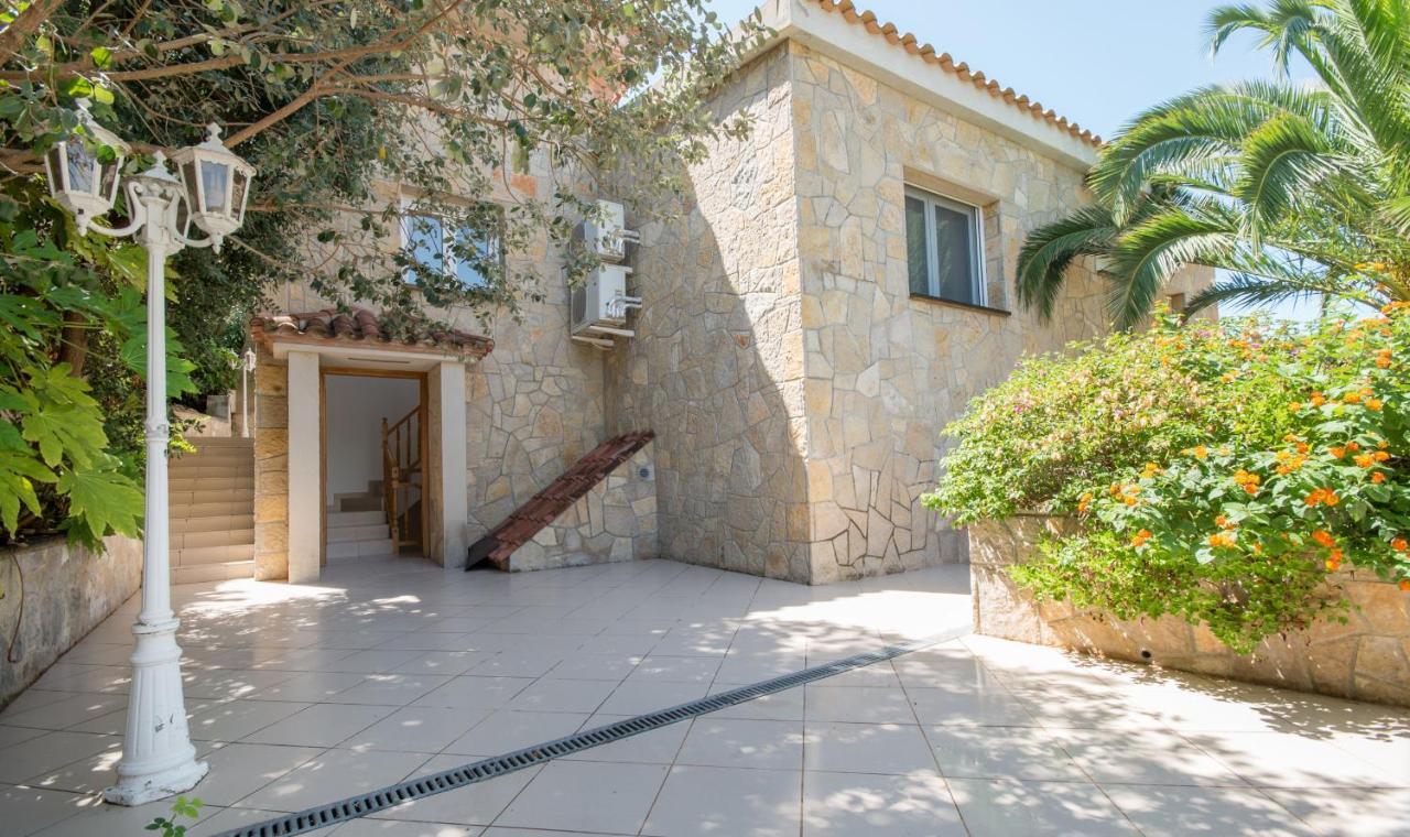 Standard Villa