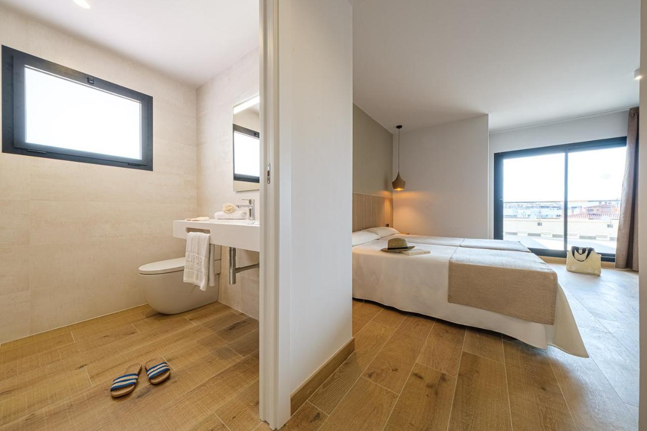 Superior Attic with Terrace,1378818539:JPEG