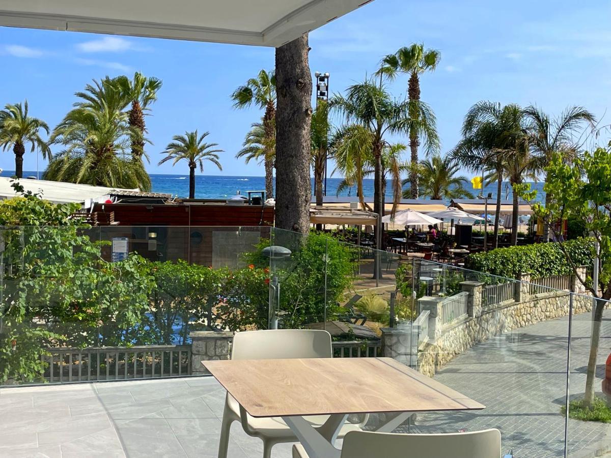 Studio with Sea View