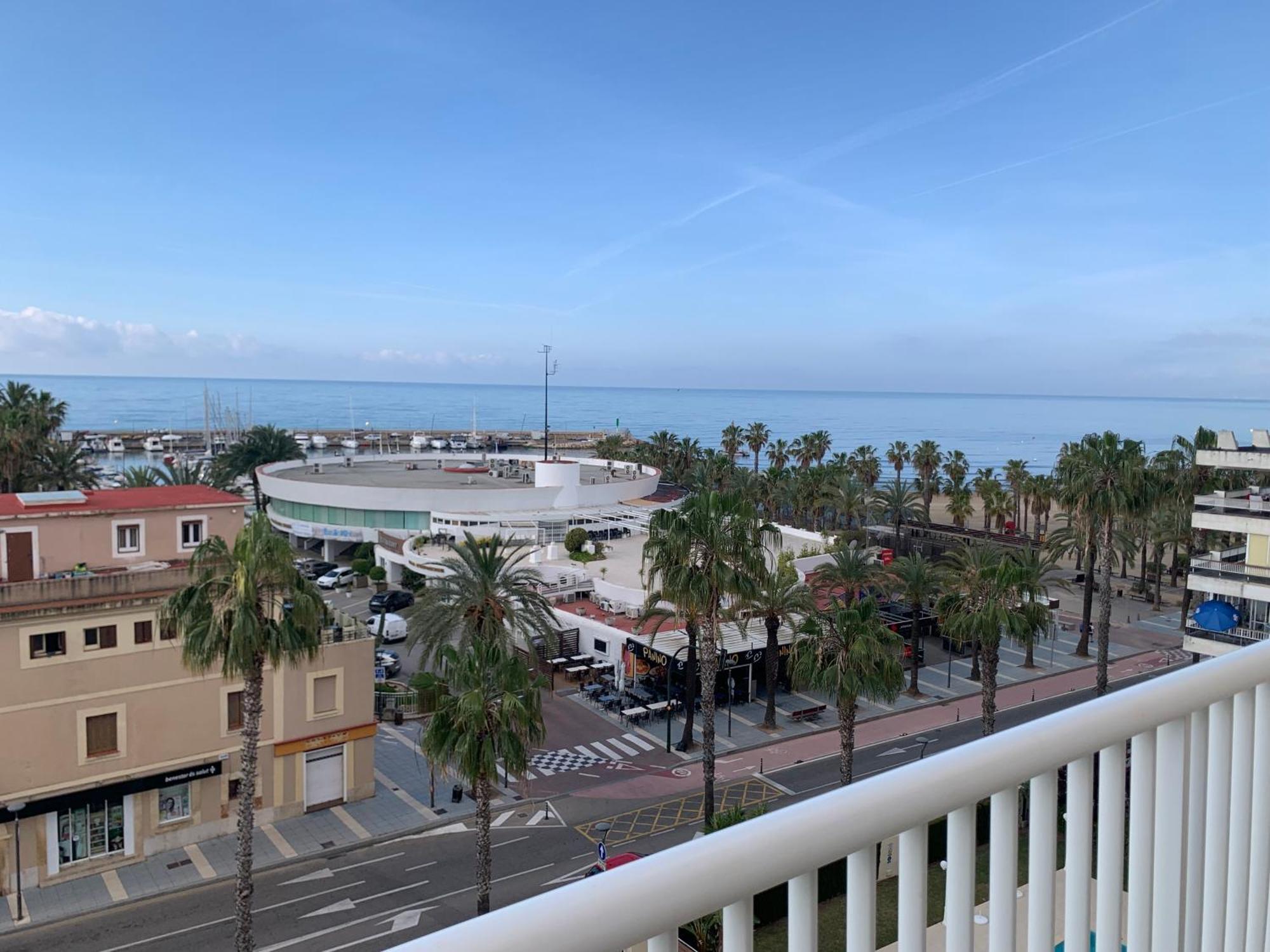 Deluxe Double Room with Balcony and Sea View