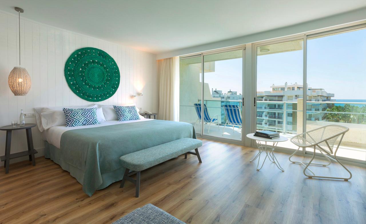 Mediterranean Suite with Front Sea View (3 Adults),720859015:JPEG