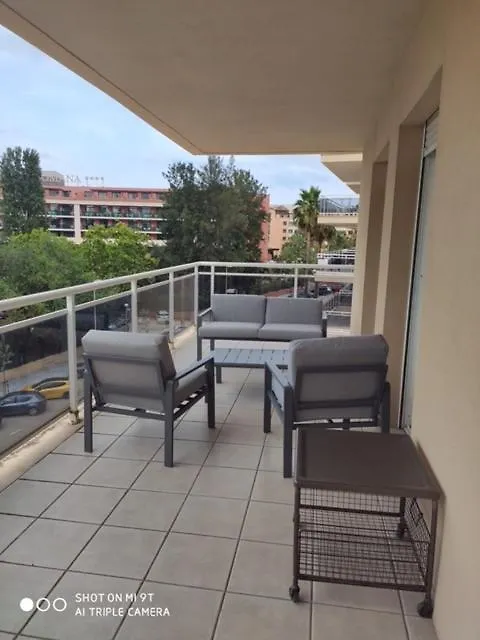 Appart Standing 2 Chambres 2Sdb Clim Piscine Parking Wifi Terrasse 21M2 Local Velo Port-Aventura, Plage, Centre-1