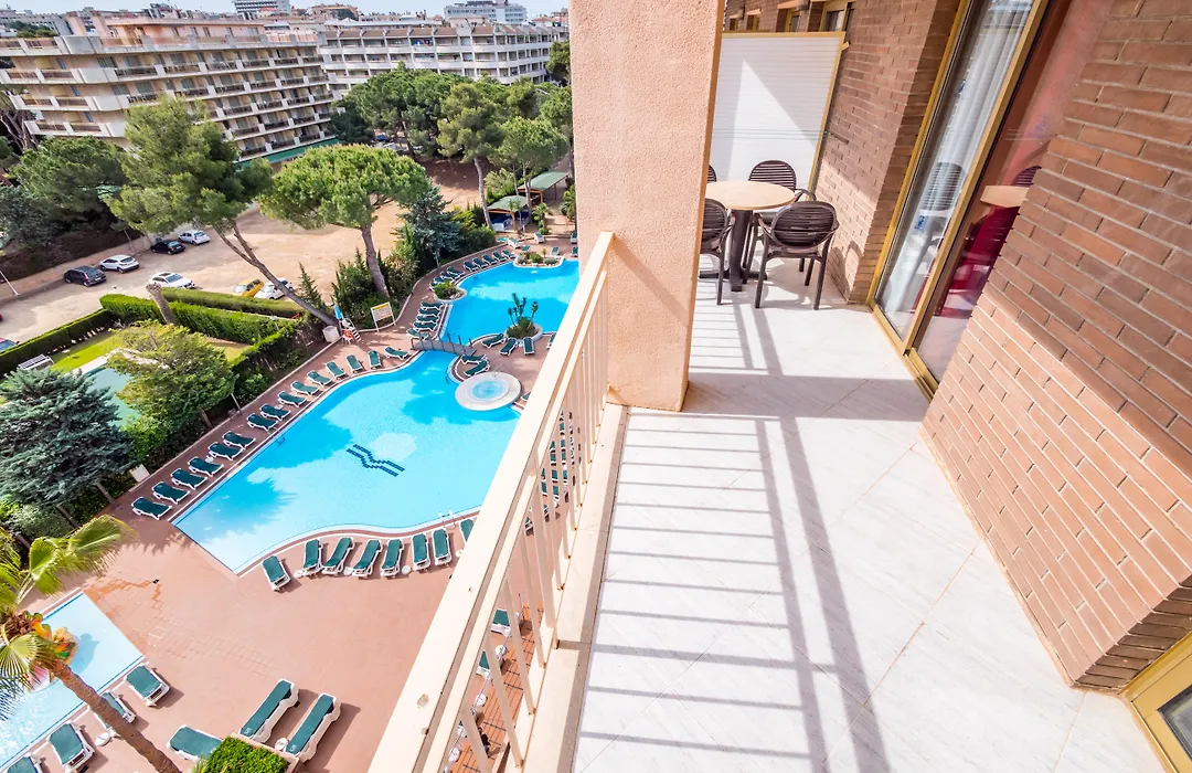 Golden Avenida Suite-1