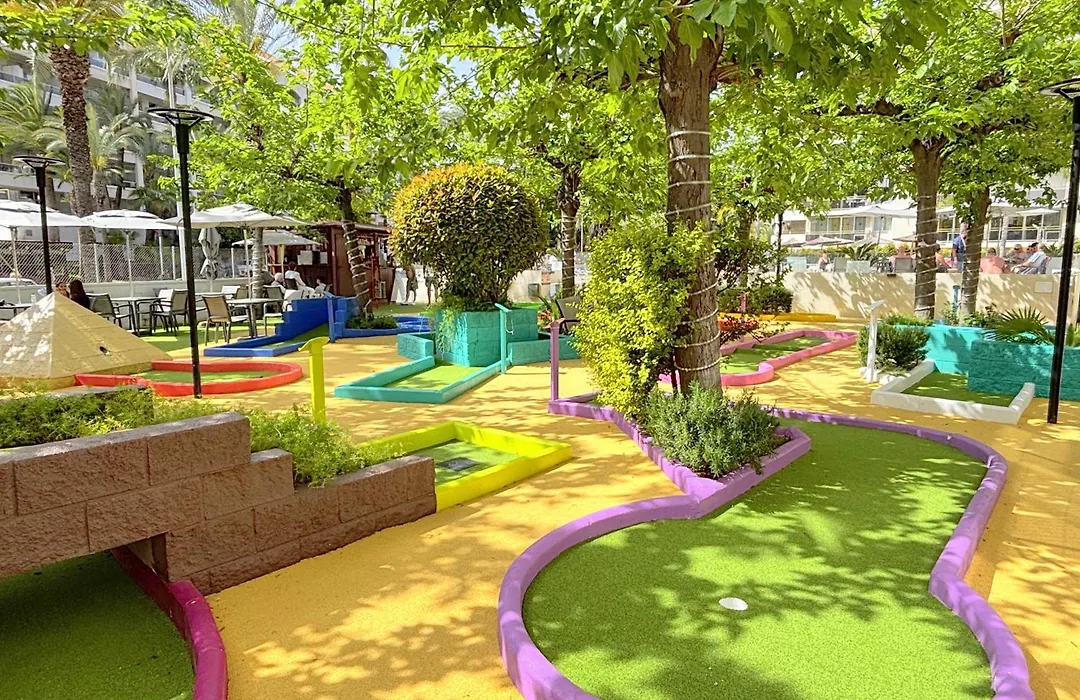 Rentalmar Salou Playa Family Suites & Pool-1