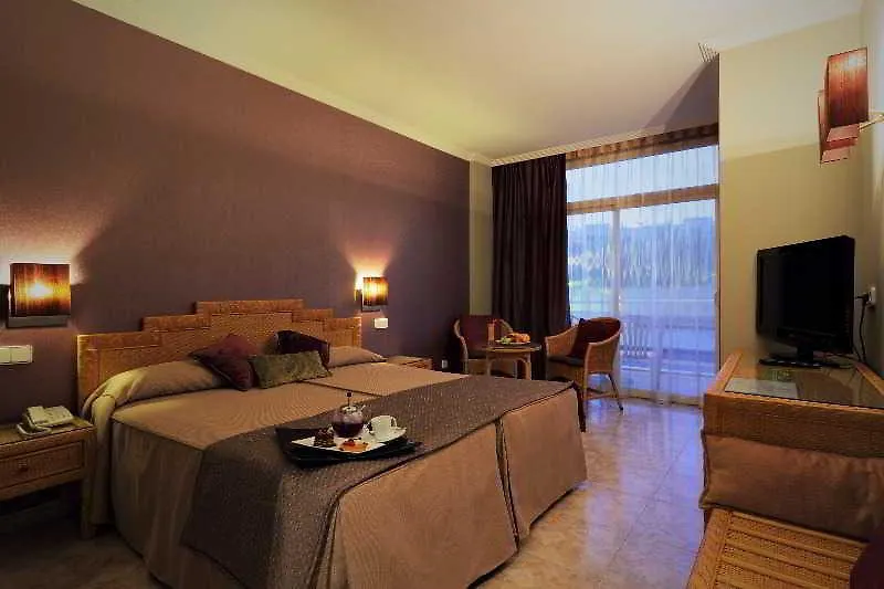 Apartamentos Palas Salou-1