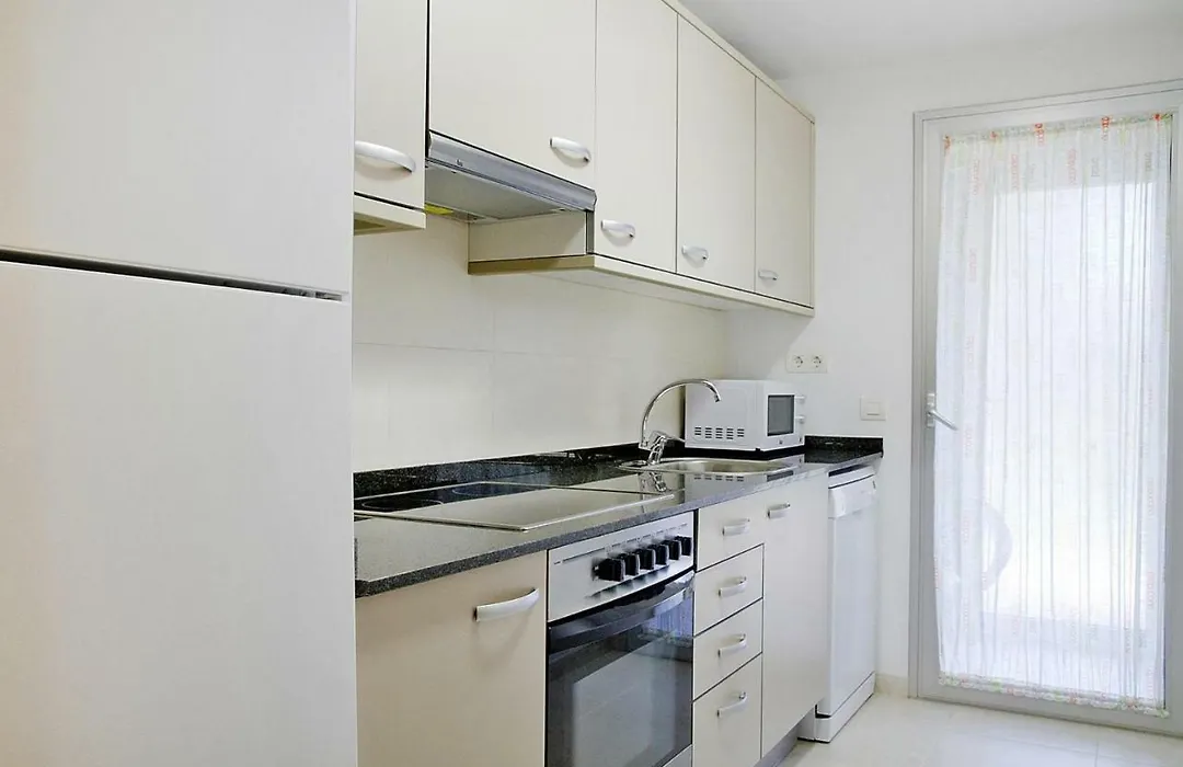 Apartments Paradise Salou - Con02304-Dya-1