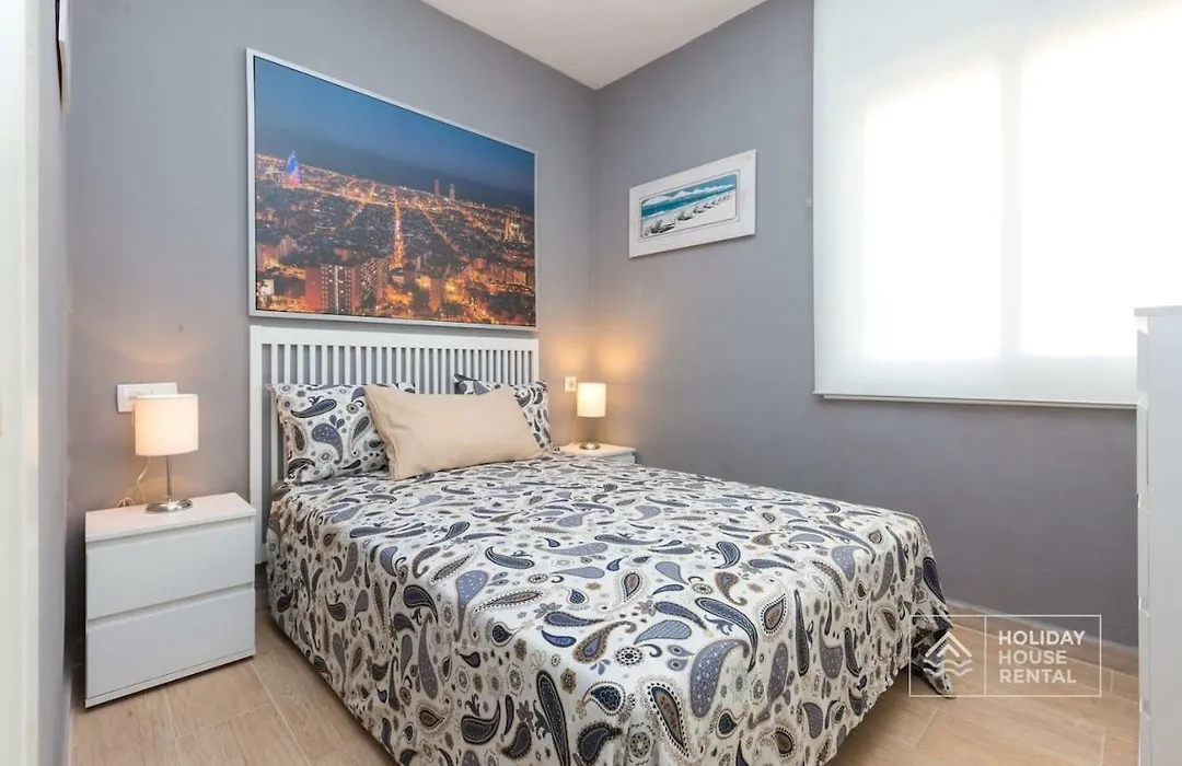 S12 - Beach Front Apartment --Free Wifi--1