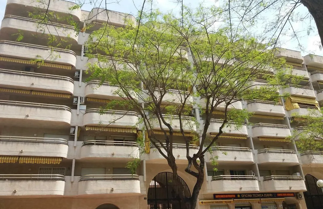 Bonito Apartamento Con Varias Piscinas-1