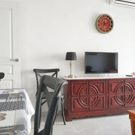 Apartsalou Pepa-2