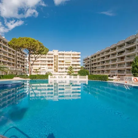 Salou-Piscina-Playa Port Aventura1-3