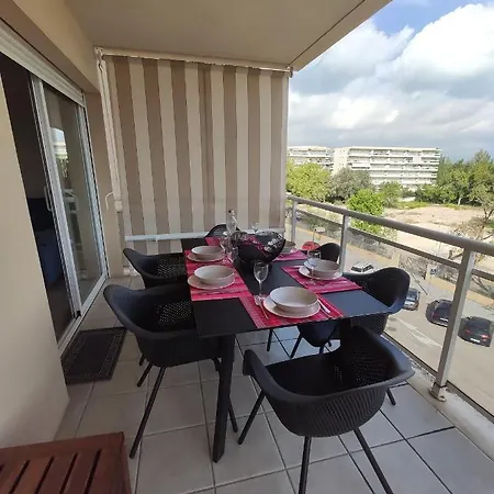 Appart Standing 2 Chambres 2Sdb Clim Piscine Parking Wifi Terrasse 21M2 Local Velo Port-Aventura, Plage, Centre-2