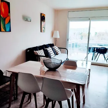Appart Standing 2 Chambres 2Sdb Clim Piscine Parking Wifi Terrasse 21M2 Local Velo Port-Aventura, Plage, Centre-3