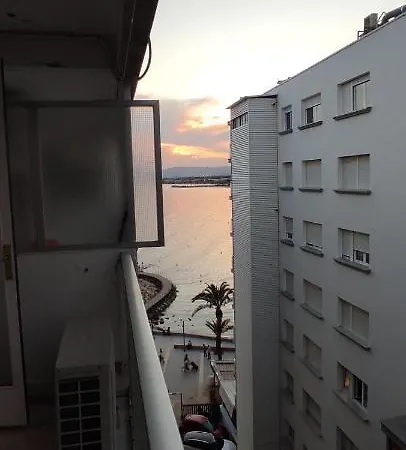 Apartamento En Primera Linea De Playa. Salou-2