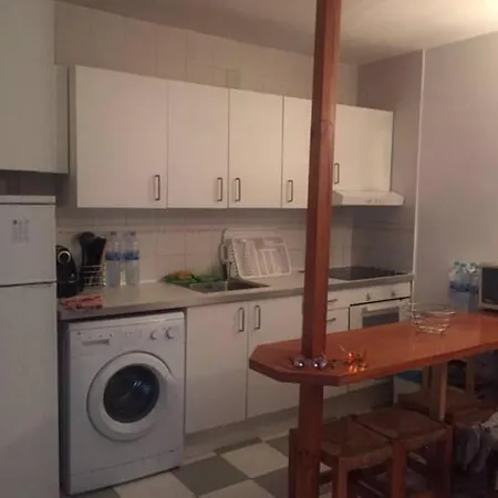 Apartamento Centrico Y Con Piscina A 5 Min. Playa-3