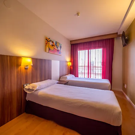Golden Avenida Suite-2