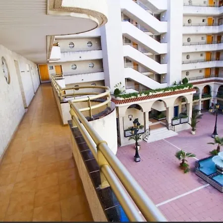 Apartamento En Salou Con 3 Piscinas Junto A Port Aventura-2