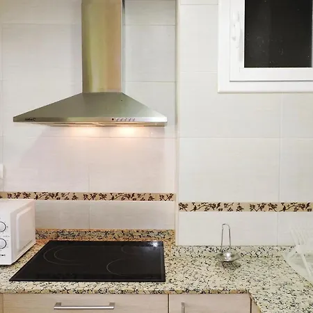 Two-Bedroom Apartment In Salou-3