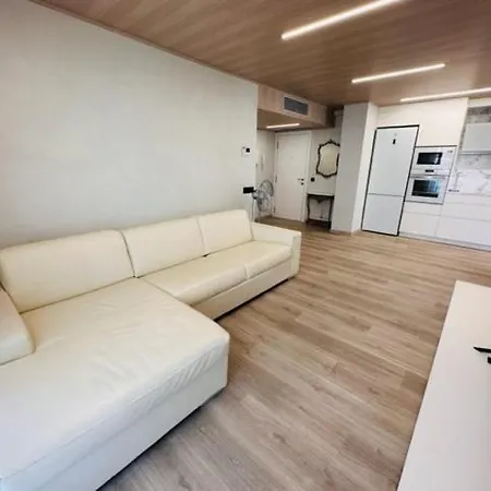 Fantastic Larimar New Apartment-2