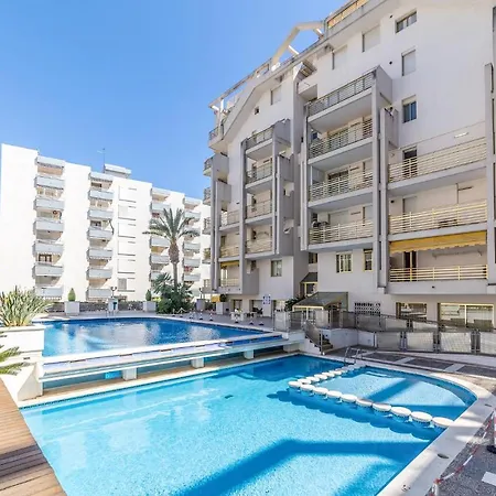Beautiful Apartment In Salou With Outdoor Swimming Pool, Wifi And 1 Bedrooms-2