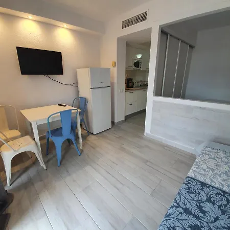 Estudio Pacific Salou, Beach 300M!-2