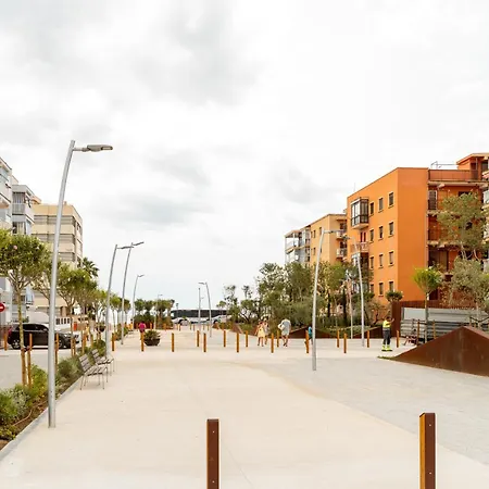 Sea Life Salou Beachside Family Apartment-3