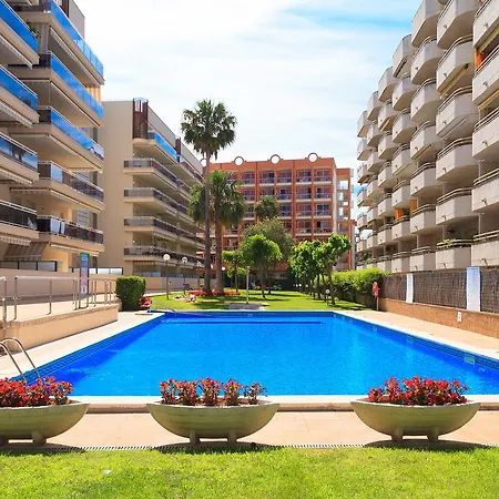 Uhc Ventura Park Apartments-3