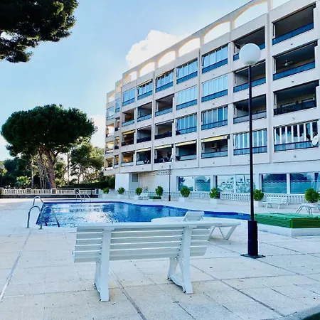 Book Playa Larga Salou-3