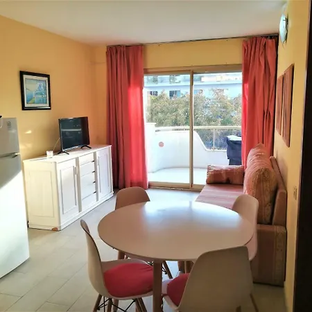 Amazing Buigas Apartment 2-3