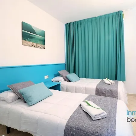 Inmobooking Vancouver ,Climatizado Y Con Piscina-3