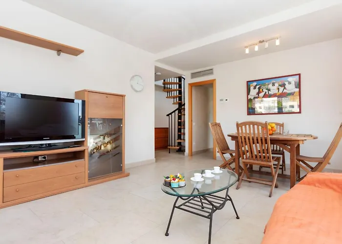 Apartment Aquaria-3 By Interhome Salou
